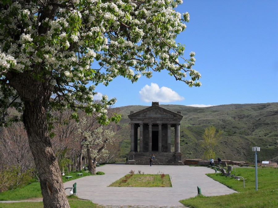 Garni.jpg